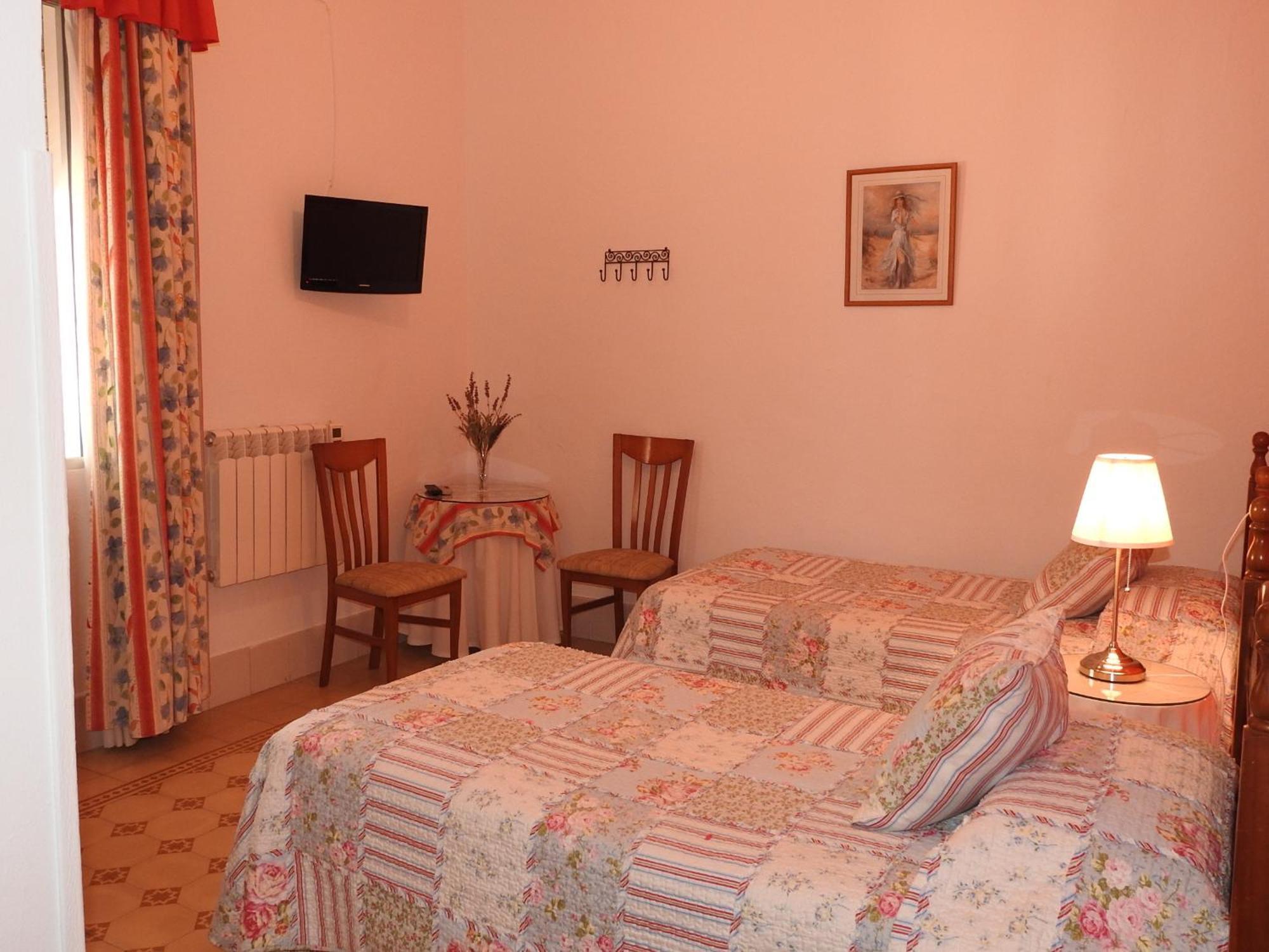 Hostal El Faro Chipiona Zimmer foto