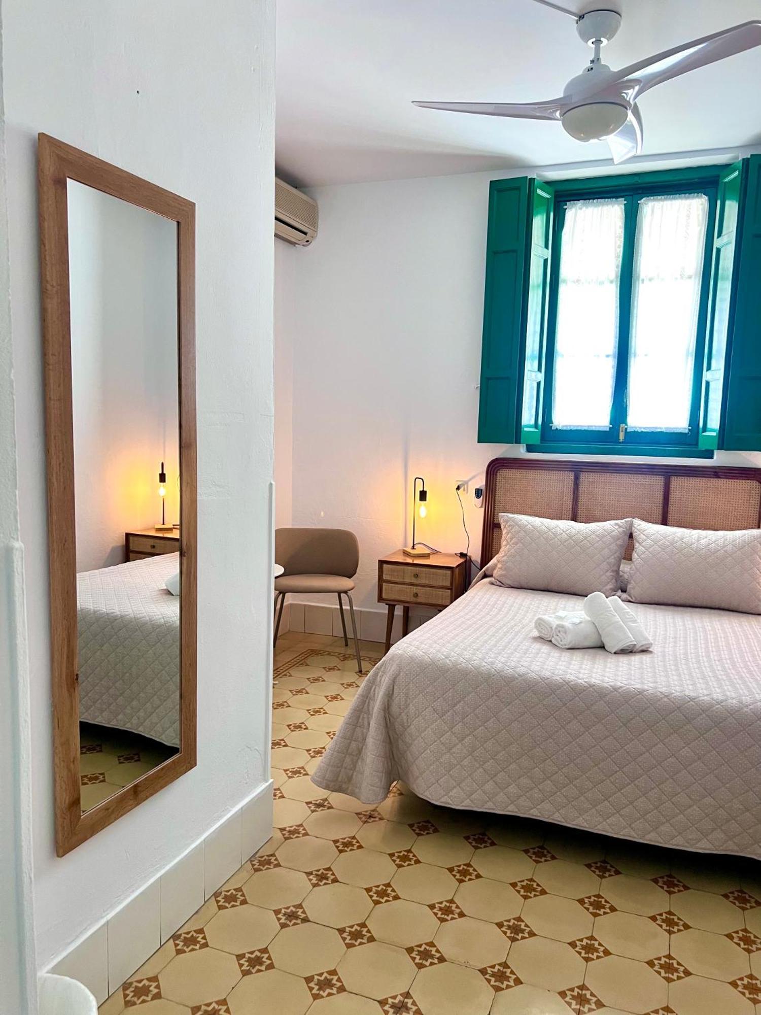 Hostal El Faro Chipiona Exterior foto